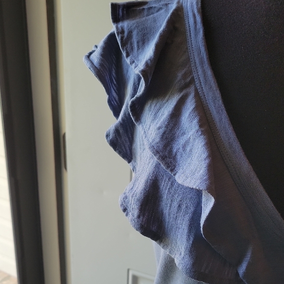 White House Black Market Ruffled Sleeveless Blouse - Picture 4 of 7